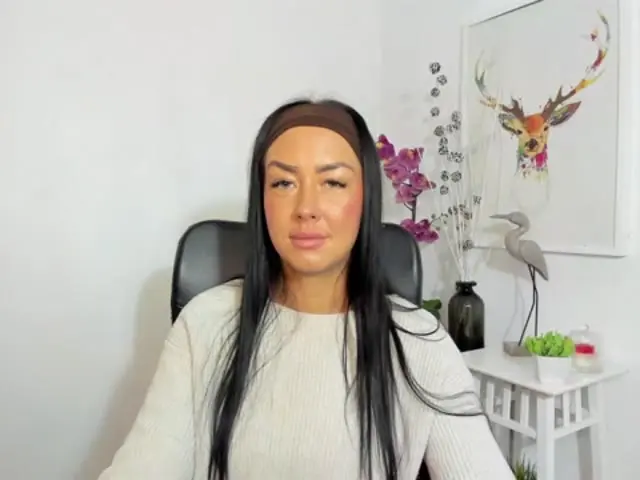 lauracharm Live Webcam Profiel