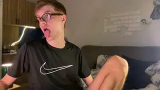 leonnextdoor Live Webcam